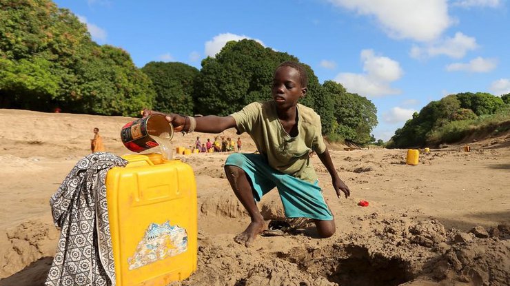 Смертельная засуха в Сомали массово забирает жизни людей 