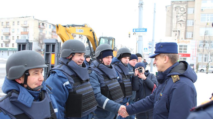 Германия передала украинским спасателям современное оборудование