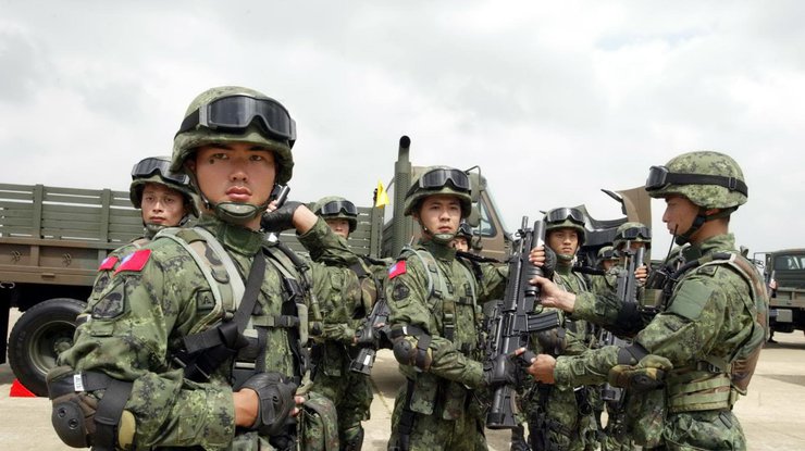 Китай рекордно увеличил расходы на оборону 
