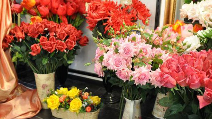 Цены на праздничные цветы