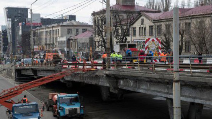 В КГГА определили три принципа "лечения" Шулявского моста