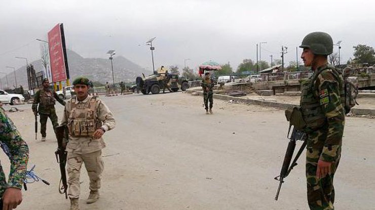 В Кабуле около военного госпиталя прогремел мощный взрыв. Фото: euronews.com