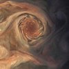 NASA показало гигантский вихрь на Юпитере (фото)