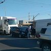 В Киеве фура "смяла" пять авто на светофоре (фото) 
