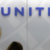 Компания United Airlines лишилась $800 миллионов из-за скандала с пассажиром
