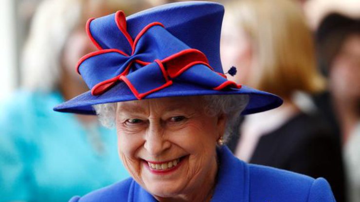 90-летняя королева Великой Британии Елизавета II