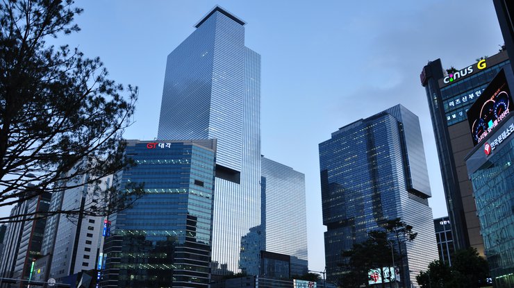 В Южной Корее эвакуировали здание Samsung из-за сообщения о бомбах