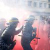 В Париже во время протестов против Марин Ле Пен произошли стычки с полицией (видео)