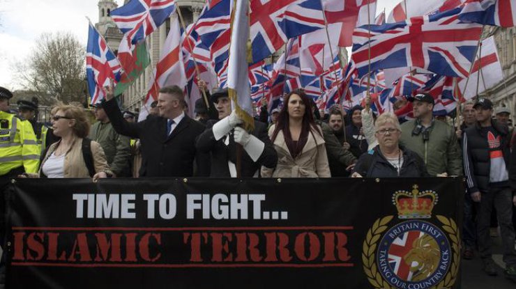 В Лондоне полиция задержала участников марша против терроризма