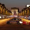 В центре Парижа в перестрелке погиб полицейский (фото) 