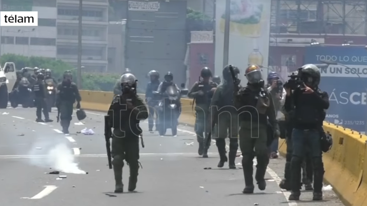 Протесты в Венесуэле: появилось видео 