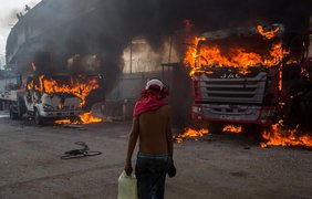 Протесты в Венесуэле: заблокированы основные трассы 