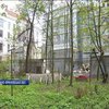 В Івано-Франківську влада продала готелю прибудинкову територію багатоповерхівки