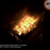 В Киеве на Оболони дотла сгорело кафе (фото)