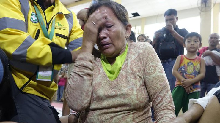 В Филиппинах произошло мощное землетрясение: объявлена угроза цунами