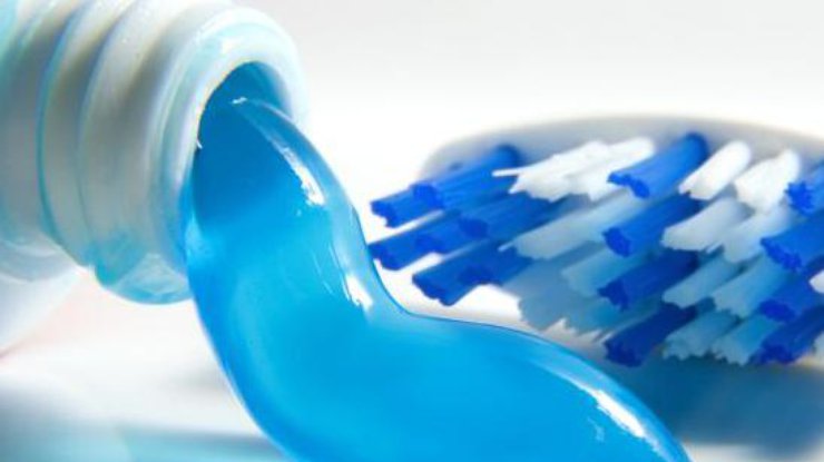 В зубной пасте нашли опасный компонент