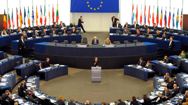 Европарламент одобрил предоставление безвизового режима для Украины