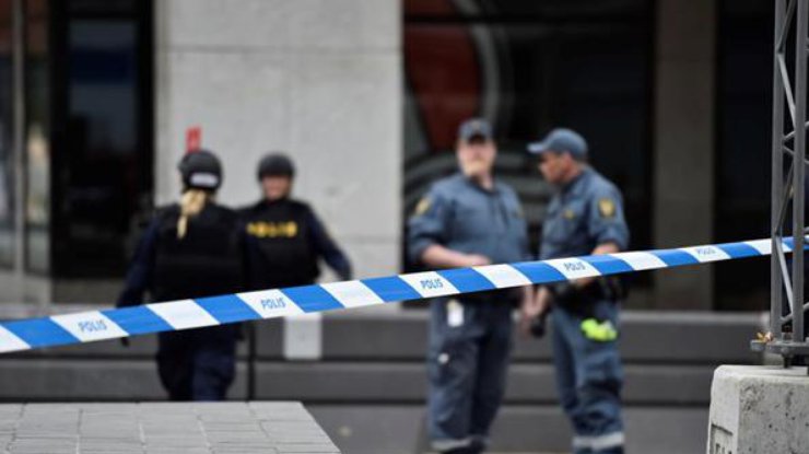 Теракт в Стокгольме: полиция показала фото подозреваемого 