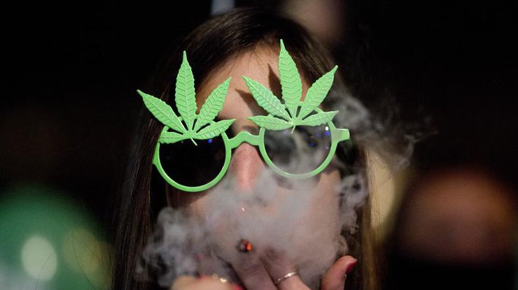 уругвай легализовавшей марихуану