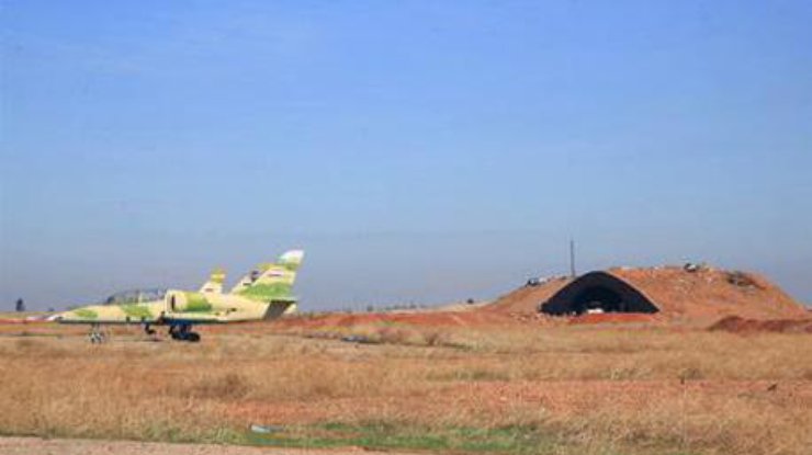 По Сирии военные самолеты нанесли удар