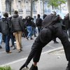 В Париже произошли стычки с полицией, есть раненые (фото) 