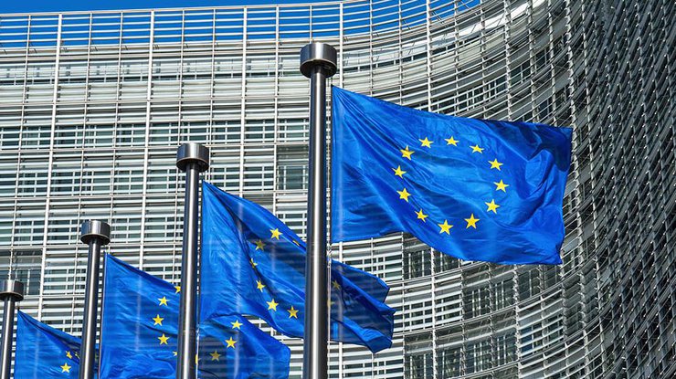 Евросоюз запустил проект о правилах "безвиза" для украинцев