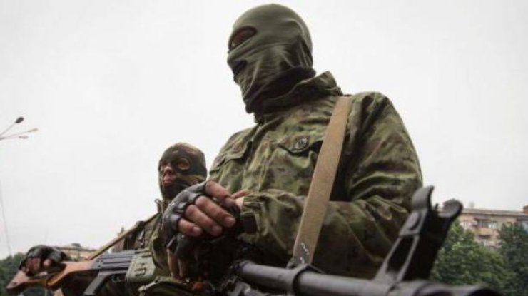 В Луганской области задержали вооруженного боевика (фото)