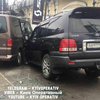 В Киеве пьяный сотрудник НАБУ на Lexus разбил припаркованные авто (фото)