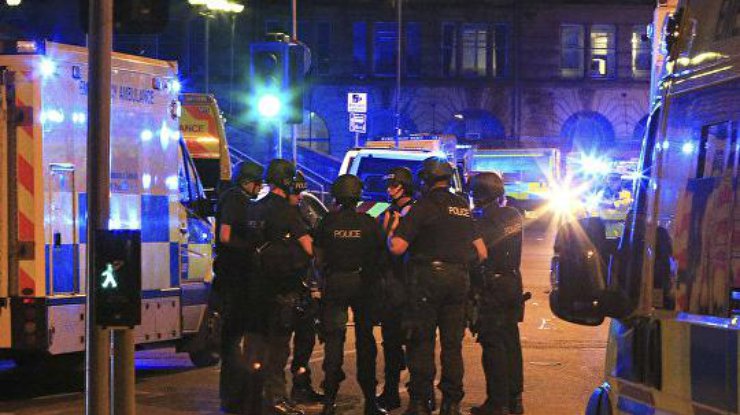 Взрывы в Манчестере: погибли 19 человек 