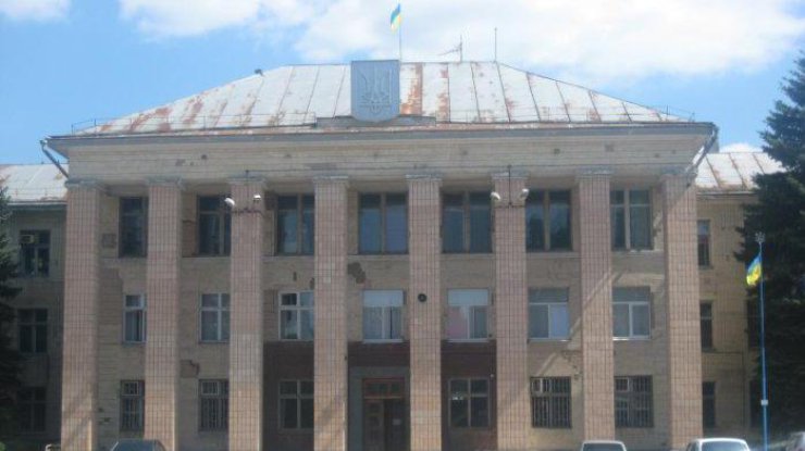В Светловодске обстреляли городской совет