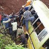 В Танзании разбился школьный автобус: 35 погибших (фото) 