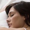 Сон на животе опасен для здоровья - ученые