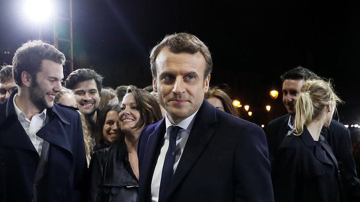 Выборы во Франции: подсчет голосов завершен 