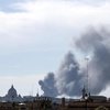 В Риме на автомобильной свалке вспыхнул пожар