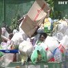 В Ривне растут горы мусора вокруг баков