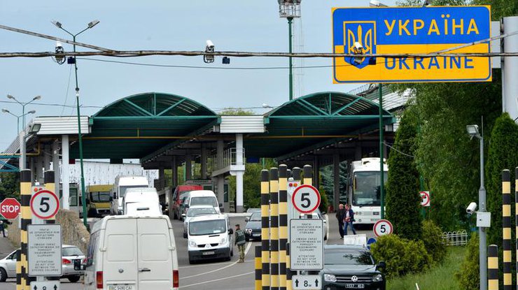 Границу с Евросоюзом пересекли почти две тысячи украинцев