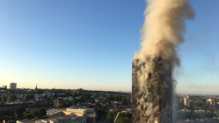 Масштабный пожар в Лондоне: что известно о трагедии. Фото: Twitter (Natalie_Oxford)