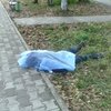 Во Львове на улице женщина нашла мертвым сына 
