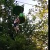 Страшное видео: 14-летняя девочка сорвалась с аттракциона на высоте 7 метров 