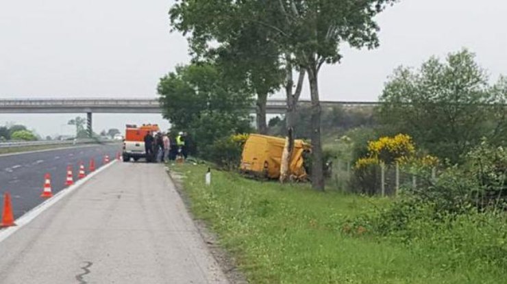 В Болгарии перевернулся автобус с 16-летним водителем, погибли 10 человек 