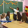 Волонтерка з Чилі навчає українську малечу іспанської мови