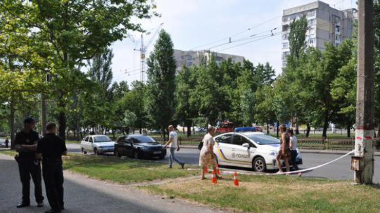 В Николаеве полиция взяла штурмом квартиру преступников