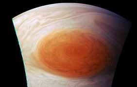 Межпланетный зонд заснял главную достопримечательность Юпитера (фото)