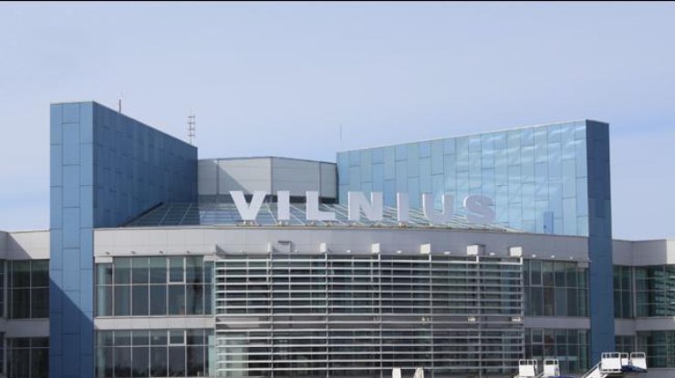 Аэропорт Вильнюса закрыли для пассажиров 