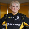 Формула-1: женщина из Ирландии стала самой пожилой гонщицей (видео)