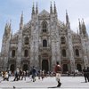 В Милане запретили селфи-палки и фейерверки