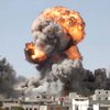 В Сирии при взрыве машины погибли десятки людей (видео)