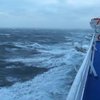 Дикий шторм: в Крыму не могут спасти экипаж затонувшего сухогруза