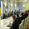 Порошенко обсудил укрепление обороноспособности Украины с конгрессменами США