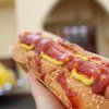 День независимости США: мужчина съел 72 хот-дога за рекордное время (видео) 